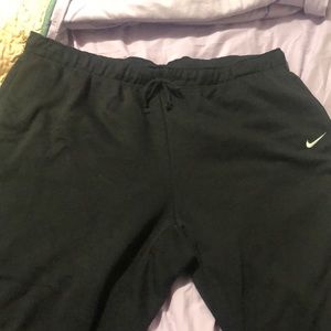 Nike plus size women’s sweatpants size 3 XL
